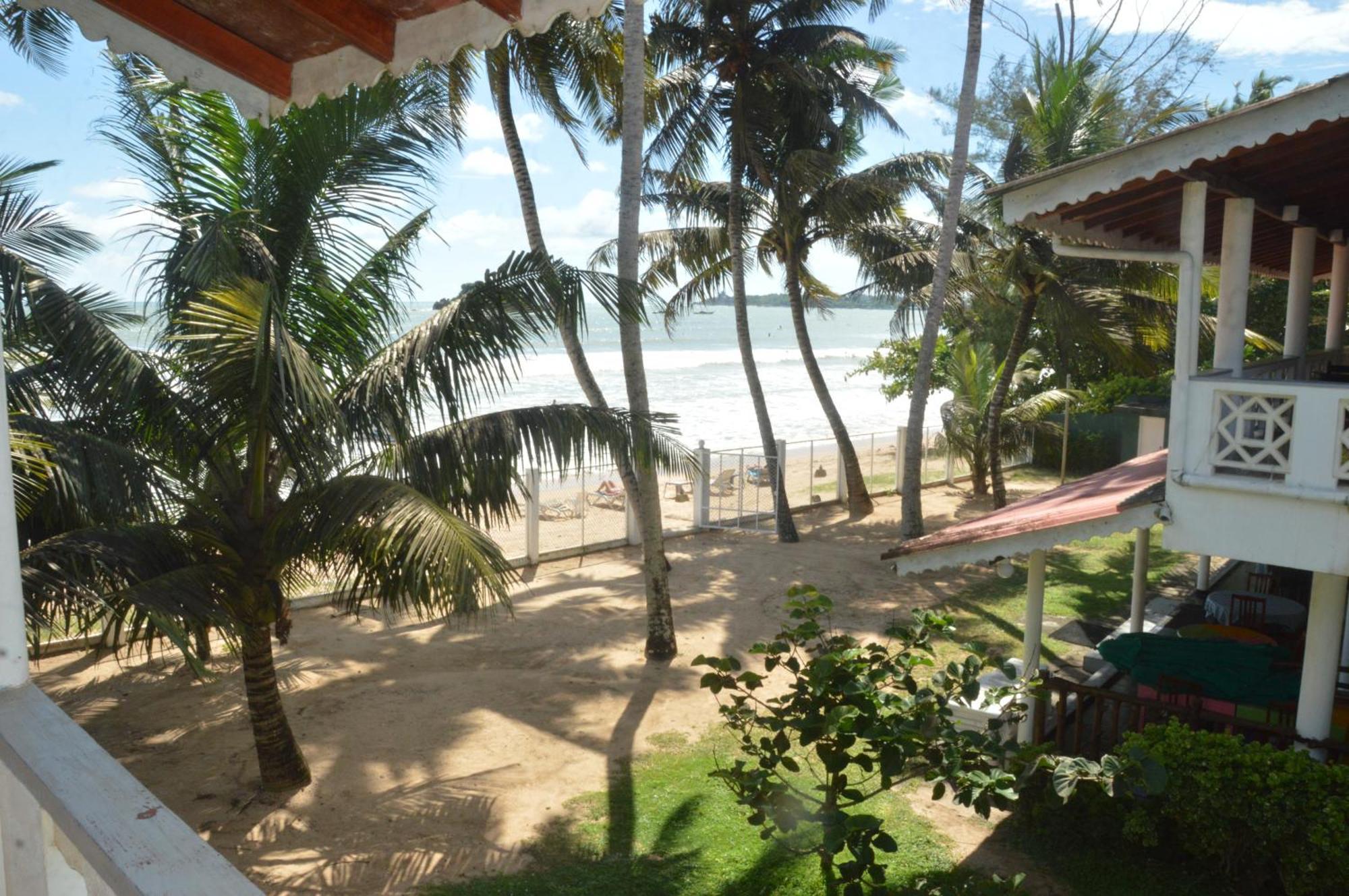 Weligama Bay View Hotel Exterior photo