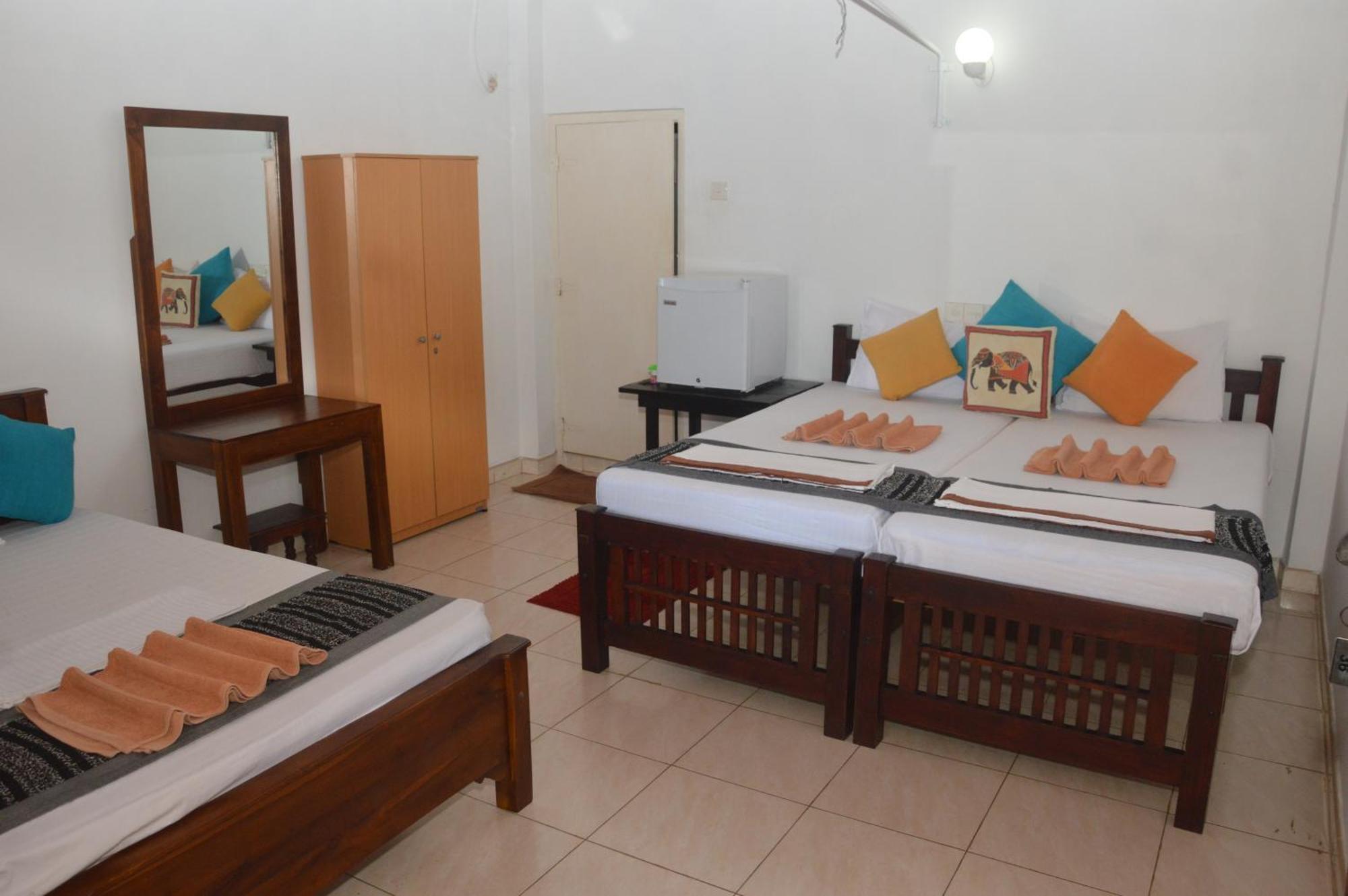Weligama Bay View Hotel Exterior photo